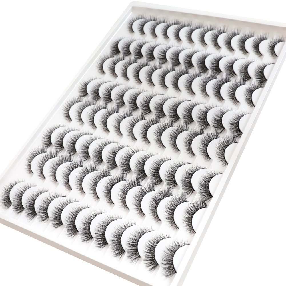 Realistic 3D False Eyelashes - Image 4